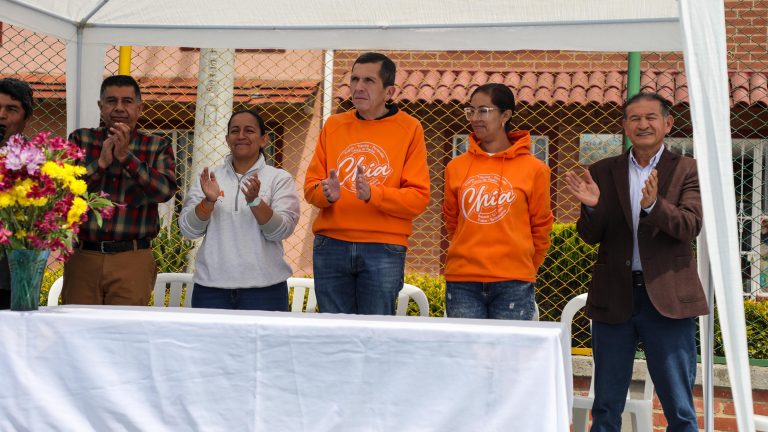 Alcalde Leonardo Donoso, se une a la comunidad de Nuevo Milenio en su cumpleaños #23