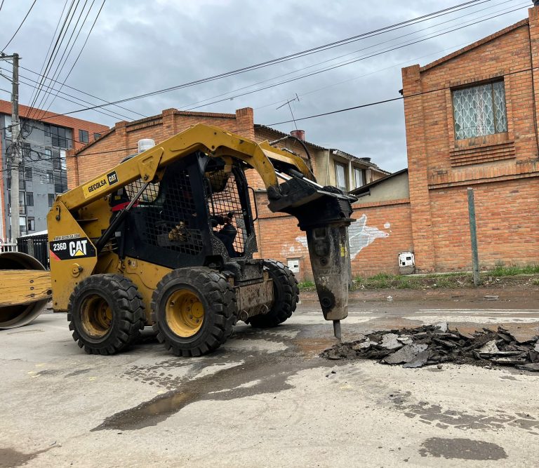 Reparación vial en Chía sigue avanzando con éxito