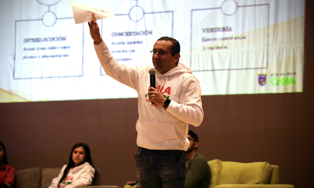 La Dirección de Ciudadanía Juvenil, en articulación con la Registraduría Municipal de Chía, llevó a cabo una capacitación dirigida a jóvenes entre los 14 y 28 años