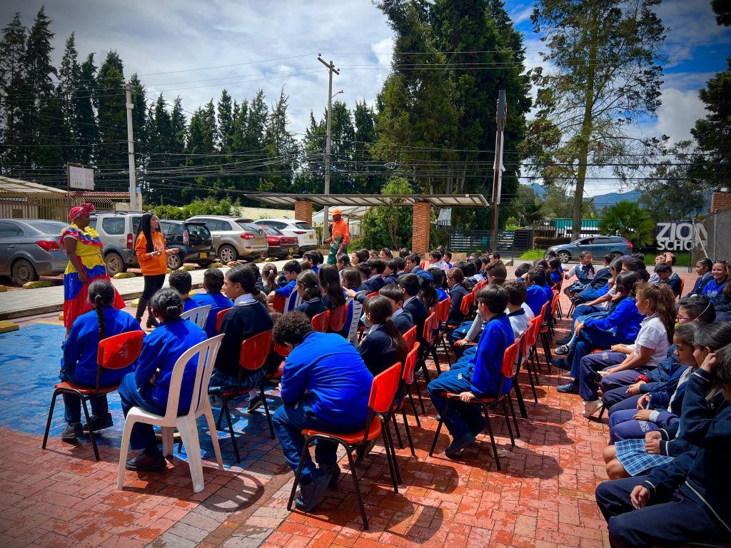 La Secretaría de Gobierno exaltó el legado afrocolombiano junto a estudiantes y líderes afro en el Día de la Afrocolombianidad