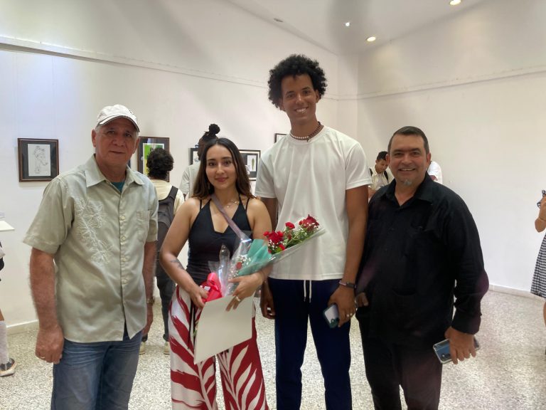 Artista Visual de Chía expone su obra en Cuba gracias a la Alcaldía Municipal