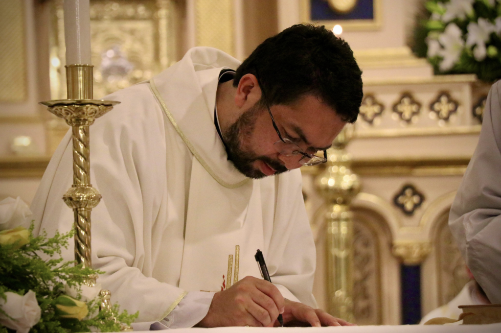 Fray Julián Ospina asume como nuevo párroco de la Parroquia Santa Lucía en Chía
