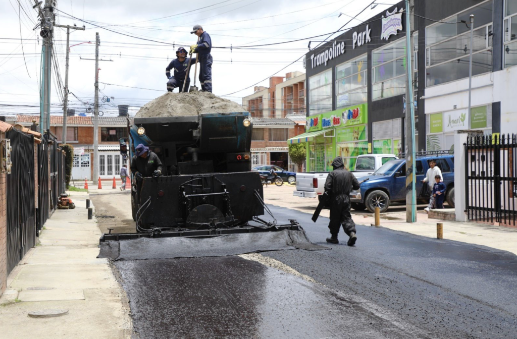 mantenimiento, vías, reparcheo, limpieza