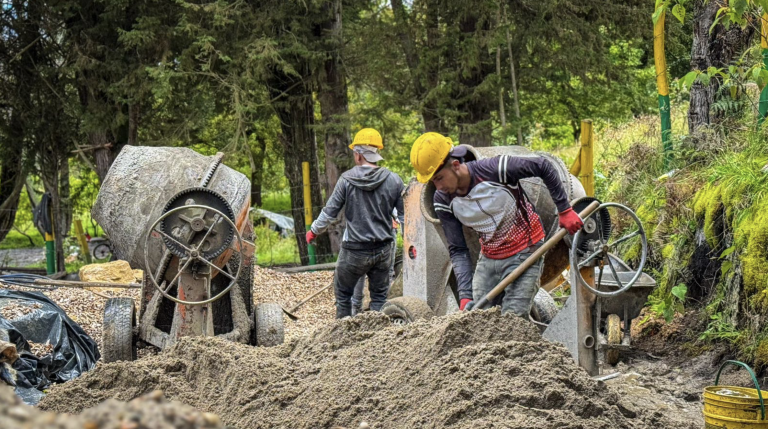 Continúan las obras de rehabilitación de vías en sectores clave de Chía