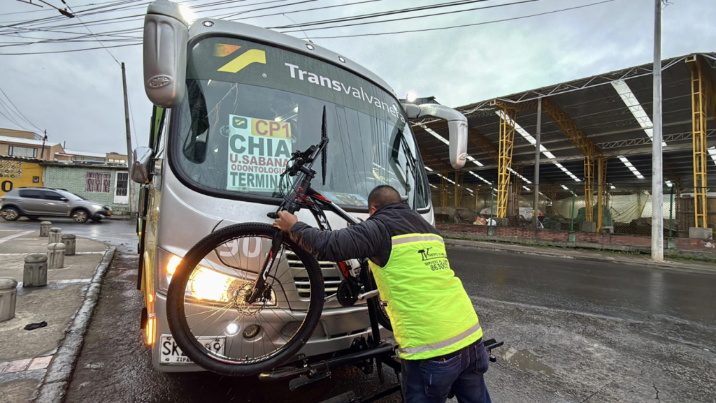 Chía lider en el primer viaje de bus multiservicios del país