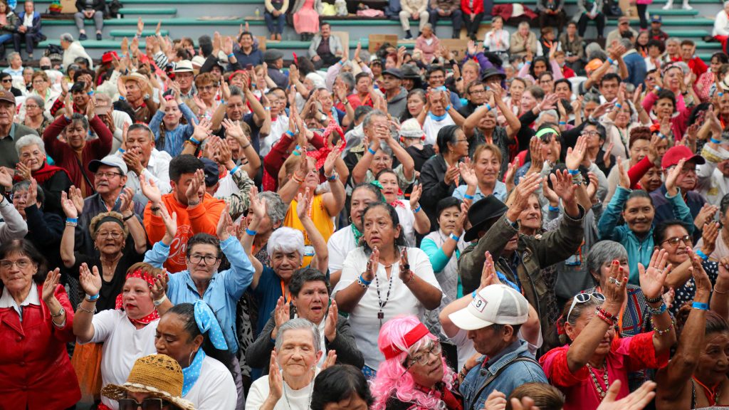 Chía fortalece el Programa del Adulto Mayor con una inversión de $12 mil millones de pesos
