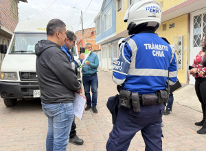 Continúan las revisiones preventivas y pedagógicas a vehículos de transporte especial