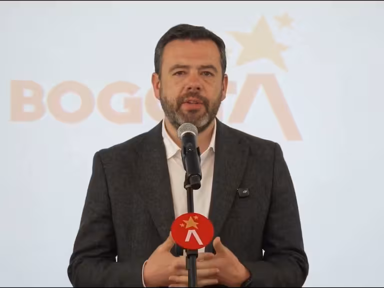 “Se trata de unir y no dividir”: alcalde de Chía pide coherencia Galán ante medida de pico y placa (WRadio)