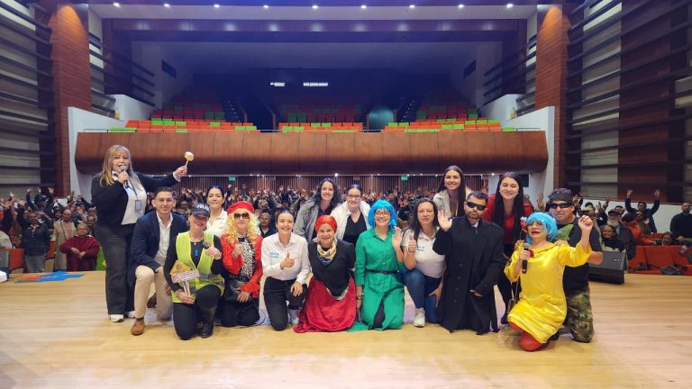 Subió el telón para los adultos mayores de Chía