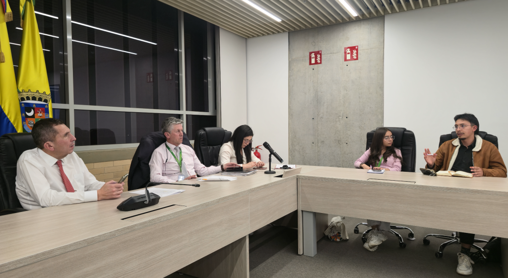 Chía fortalece la participación juvenil con la primera Comisión de Concertación y Decisión