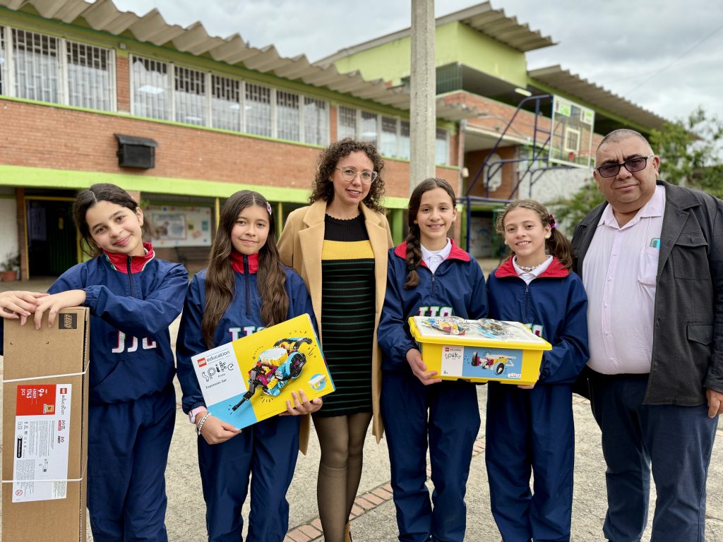 La robótica se consolida como aliada de la educación en Chía